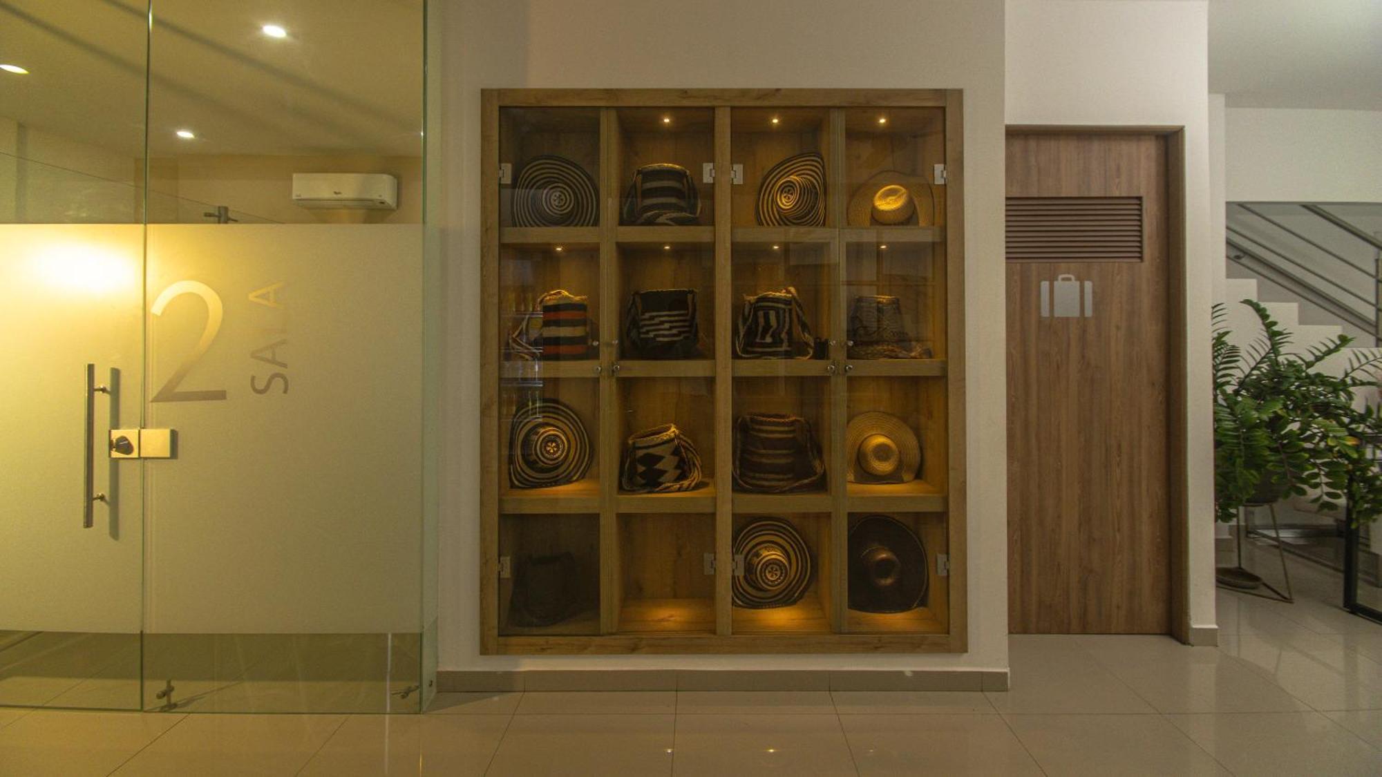Hotel Centro มอนเตริอา ภายนอก รูปภาพ